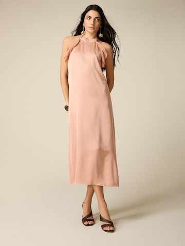 Robe oltre en rose