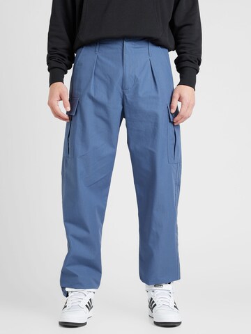 ADIDAS ORIGINALS Loosefit Cargobroek 'Premium Essentials+' in Blauw: voorkant