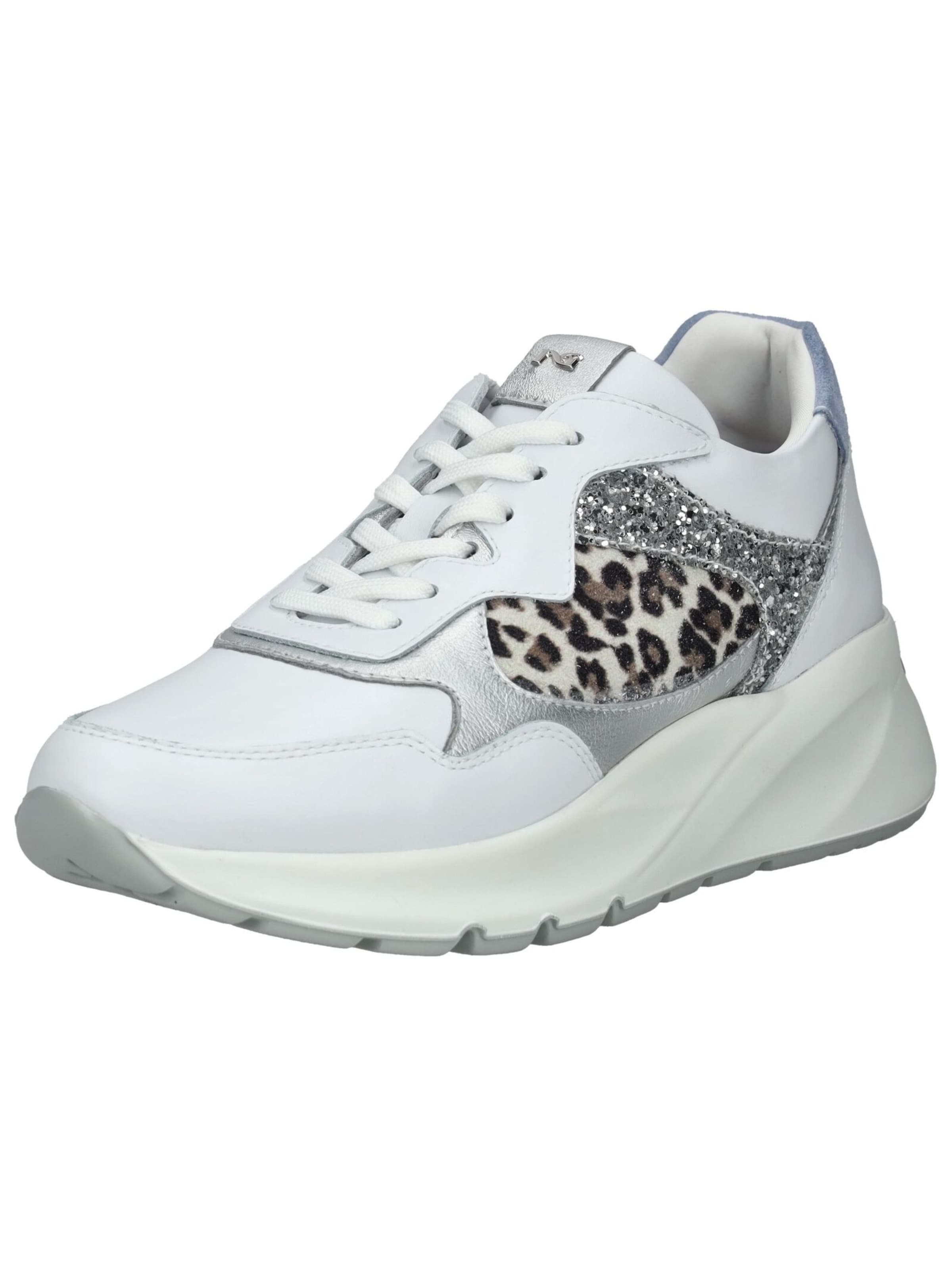 Baskets basses Nero Giardini en blanc : devant