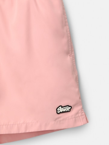 Pull&Bear Plavecké šortky – pink