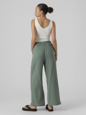 Loosefit Pantalon VERO MODA en vert