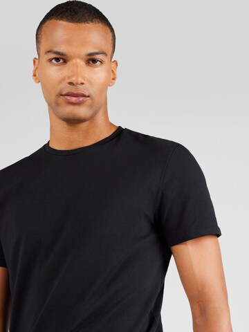 Bruun & Stengade - Camiseta 'Antiqua' en negro