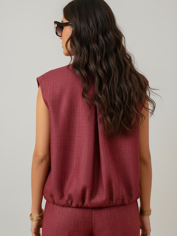 Gilet 'Jade' WEARABLE STORIES en rouge