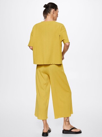 Wide leg Pantaloni de la MANGO pe galben