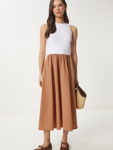 Happiness İstanbul Mekko värissä beige