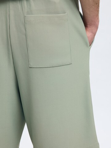 SELECTED - regular Pantalón en verde