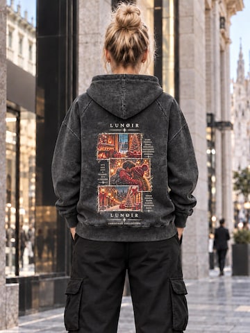 LUNØIR Studio Mikina 'My Favorite Gift' – černá