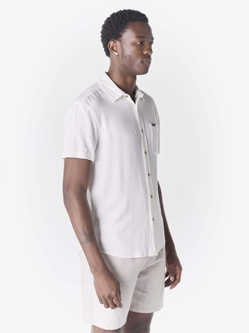 KOROSHI - Ajuste regular Camisa en blanco