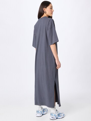 Nasty Gal Dress 'Midaxi' in Grey