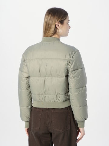 Abercrombie & Fitch Prehodna jakna | zelena barva