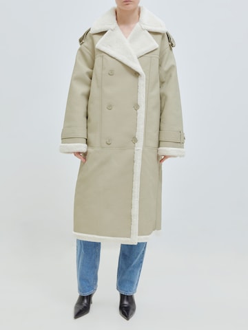 EDITED Zimní kabát 'Erin' – zelená: přední strana