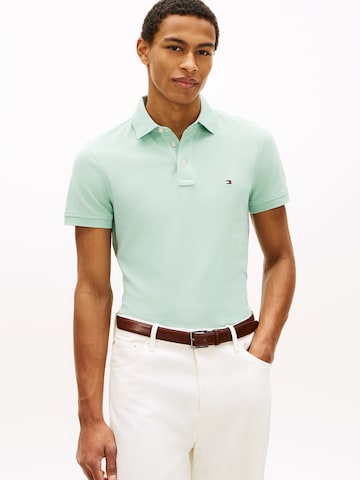 TOMMY HILFIGER Μπλουζάκι 'CORE 1985 SLIM POLO' σε πράσινο: μπροστά