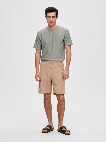 SELECTED HOMME Loose fit Pants in Beige