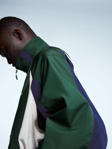 Giacca di mezza stagione di Bershka in verde