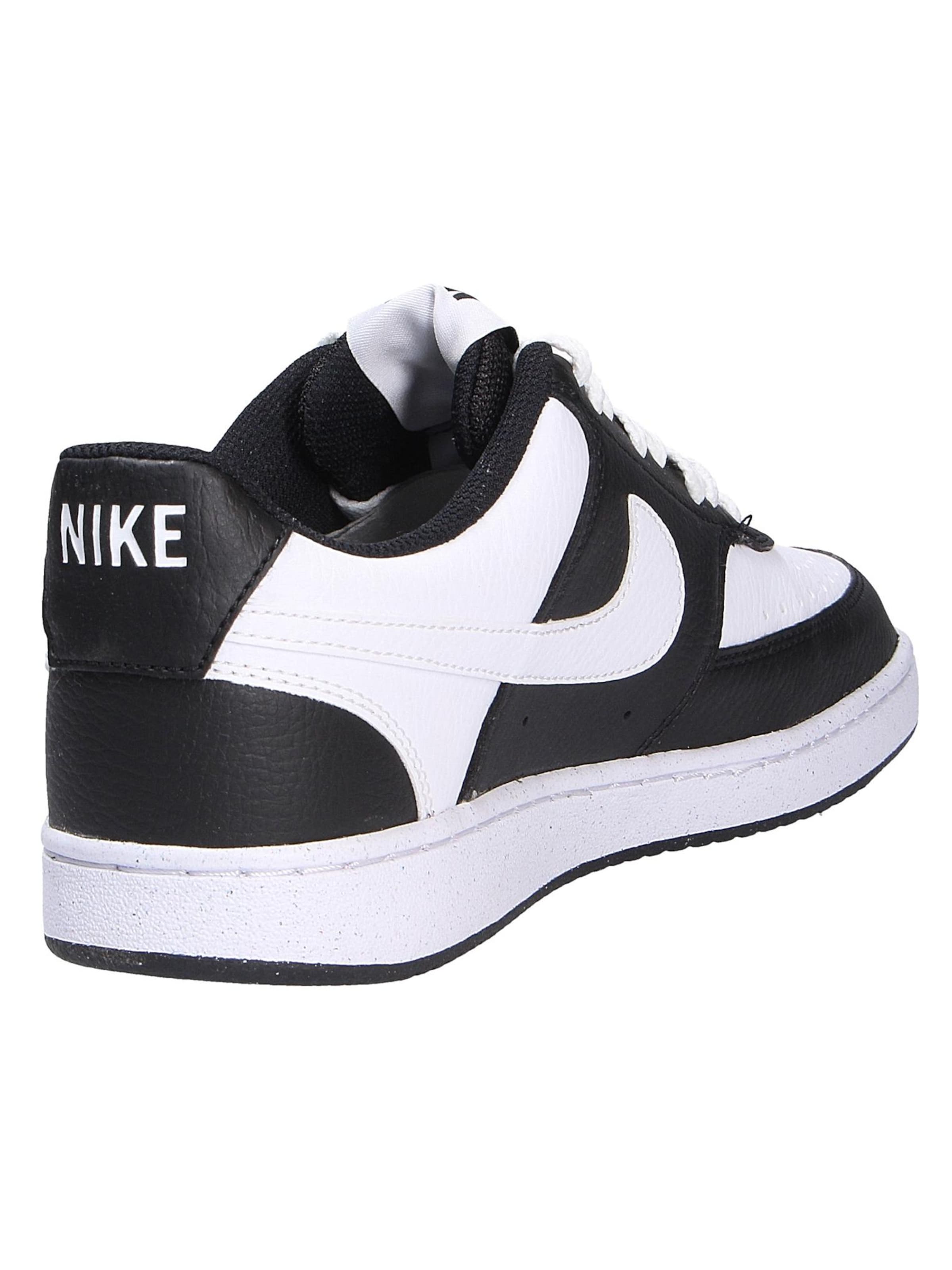 NIKE Nizke superge 'Court Vision' | črna barva