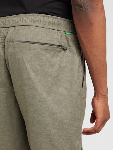 Regular Pantalon outdoor 'Redmont' VAUDE en vert