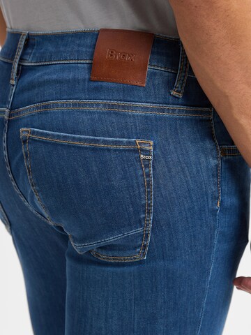 BRAX Regular Jeans 'Chuck' in Blue