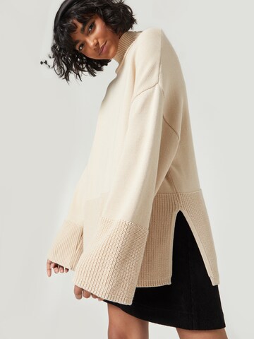 A LOT LESS Pullover 'Charlize' i beige