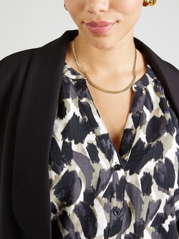 Vero Moda Curve Blouse 'VMCFANINI' in Green