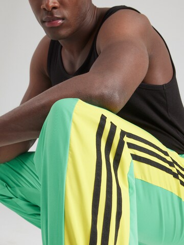 ADIDAS ORIGINALS Zúžený Kalhoty – zelená
