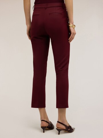 MOTIVI Regular Hose‌‌‌‌‌‌‌ in Rot