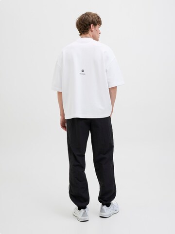 Sweat-shirt 'JCOINFINITY' JACK & JONES en blanc