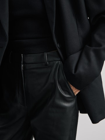 ABOUT YOU x Marie von Behrens - Blazer 'Caya' em preto