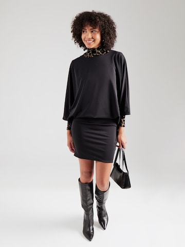 Rochie de la JOOP! pe negru: față