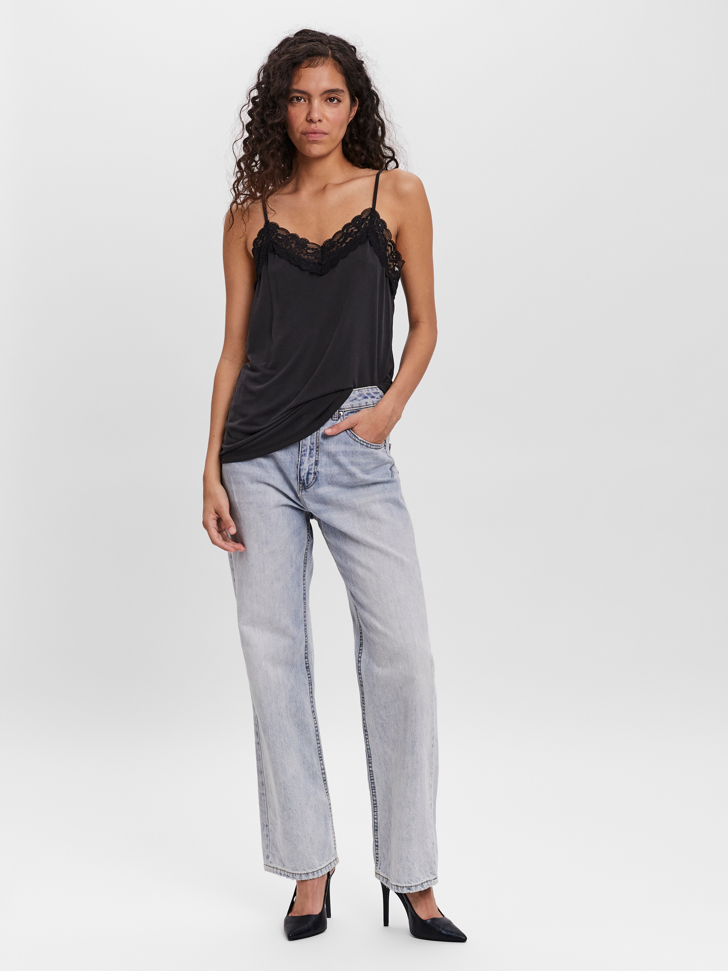 Frauen Shirts & Tops VERO MODA Top 'Fallon' in Schwarz - HB48517 Frauen Shirts & Tops VERO MODA Top 'Fallon' in Schwarz - HB48517