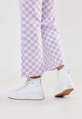 BRITISH KNIGHTS Sneakers hoog 'KAYA' in Wit