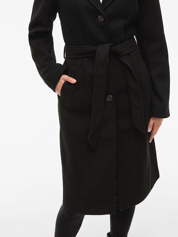 VILA Between-Seasons Coat 'VICLAUDINE' in Black