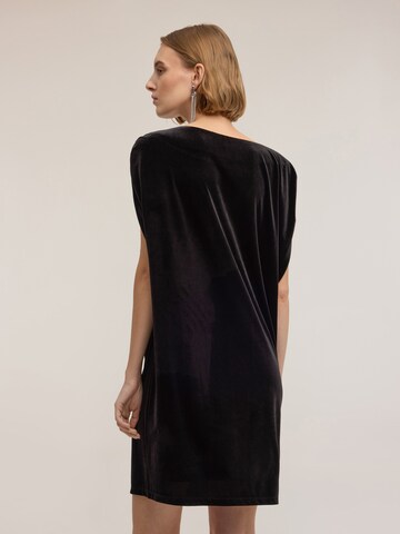 MOTIVI Jurk in Zwart