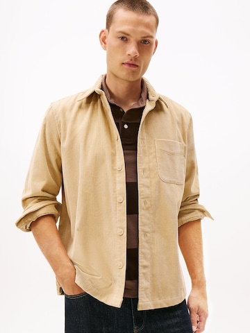 TOMMY HILFIGER Tussenjas in Beige