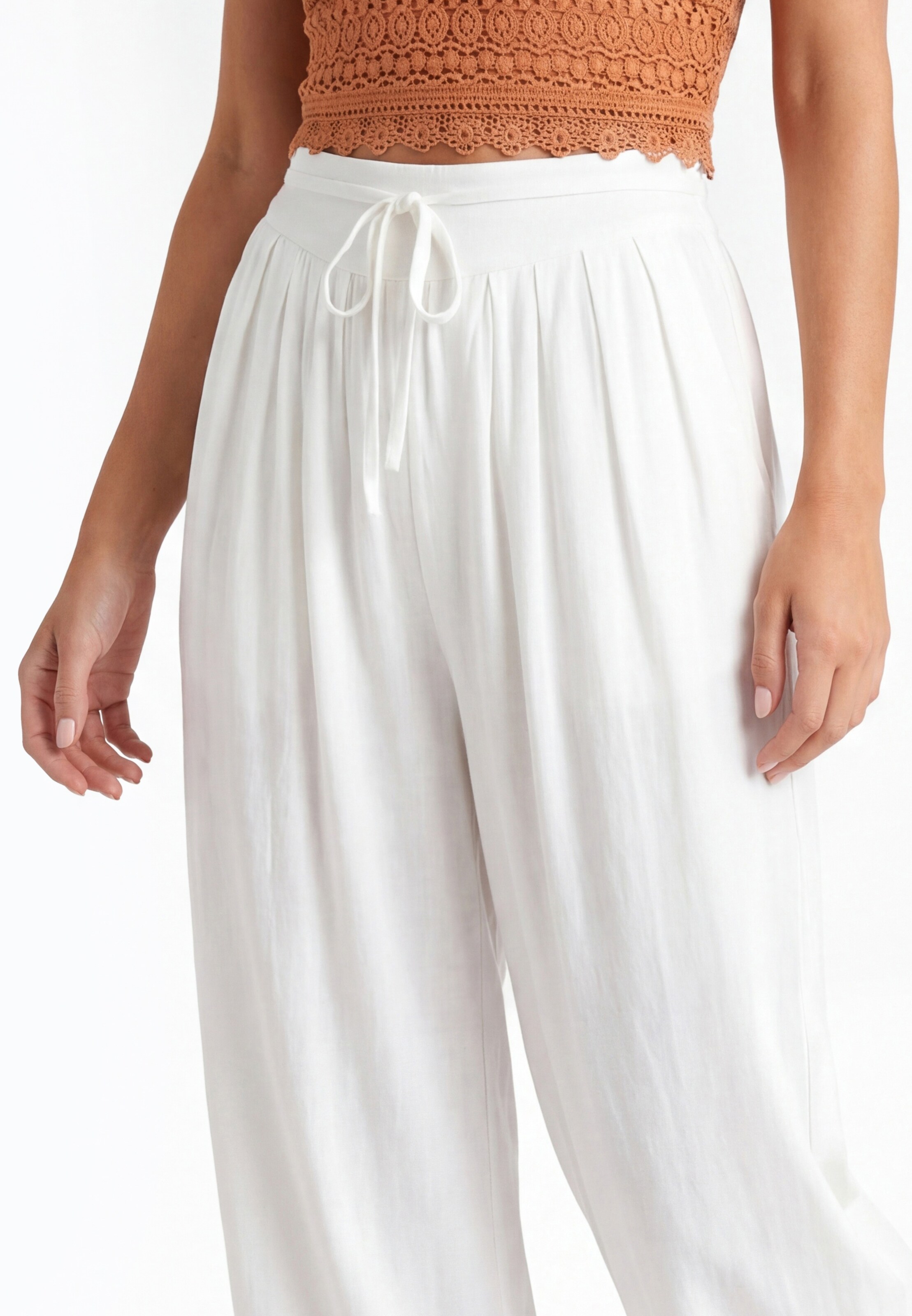 IZIA Loosefit Hose in Weiß
