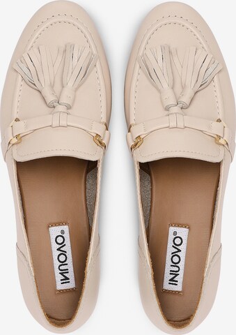 INUOVO Classic Flats in Beige