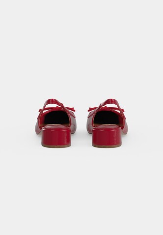 STEVE MADDEN Pumps 'Loved' in Rot
