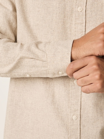 Coupe regular Chemise Next en beige