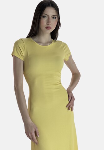 Elara Kleid in Gelb