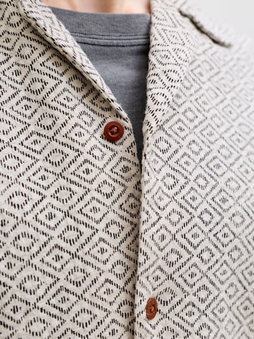 Comfort fit Camicia di JACK & JONES in grigio