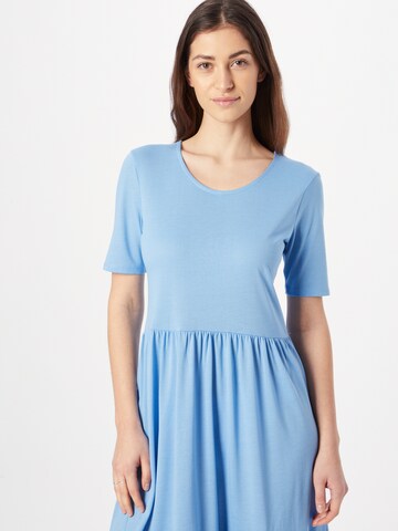 Robe 'DALILA FROSTY' JDY en bleu