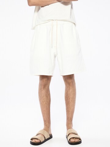 Loosefit Jeans di Pull&Bear in beige: frontale