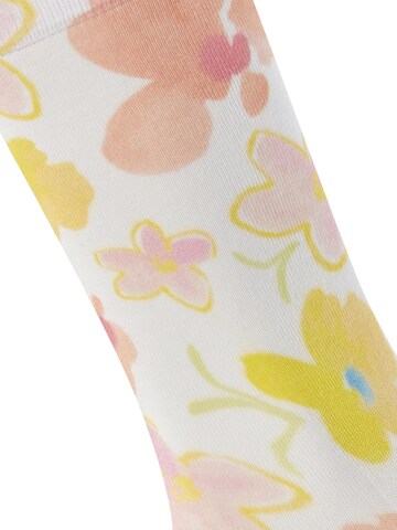 BURLINGTON Socks 'Garden Bloom' in White