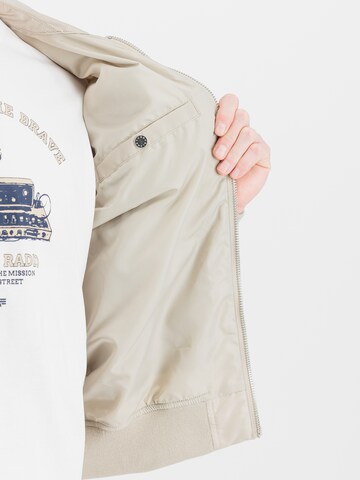 ALPHA INDUSTRIES Between-Season Jacket 'Cwu-36/P' in Beige: side