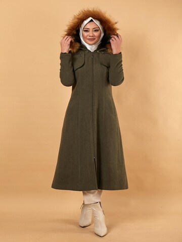 MODAMIHRAM Winter Coat in Green