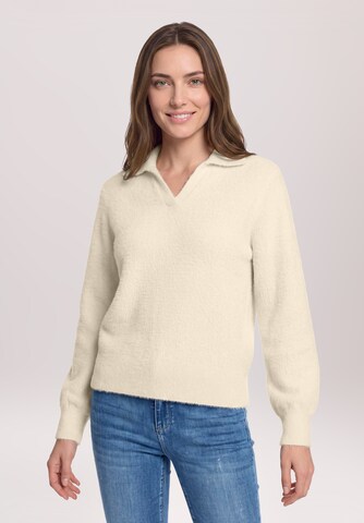 Betty Barclay Trui in Beige: voorkant
