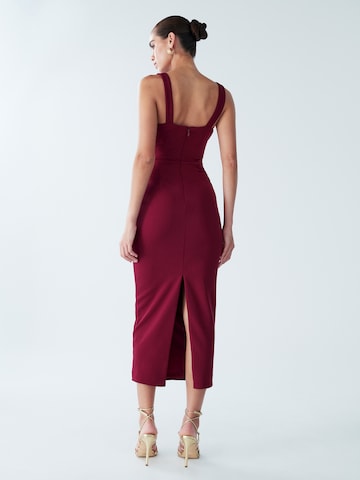 BWLDR Dress 'WALKIN' in Red: back