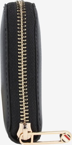 Porte-monnaies TOMMY HILFIGER en noir