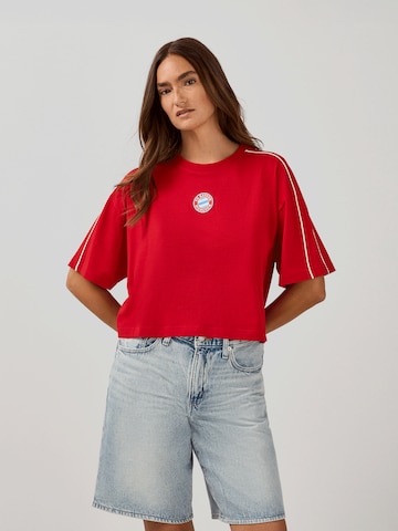 FC BAYERN MÜNCHEN Shirt in Red: front