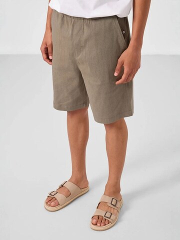 regular Pantaloni chino di Tommy Life in grigio