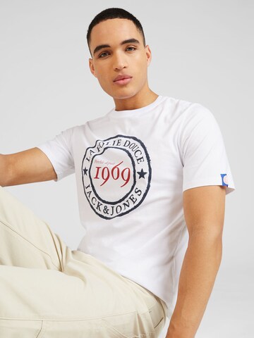 JACK & JONES Bluser & t-shirts 'DOUCE' i hvid